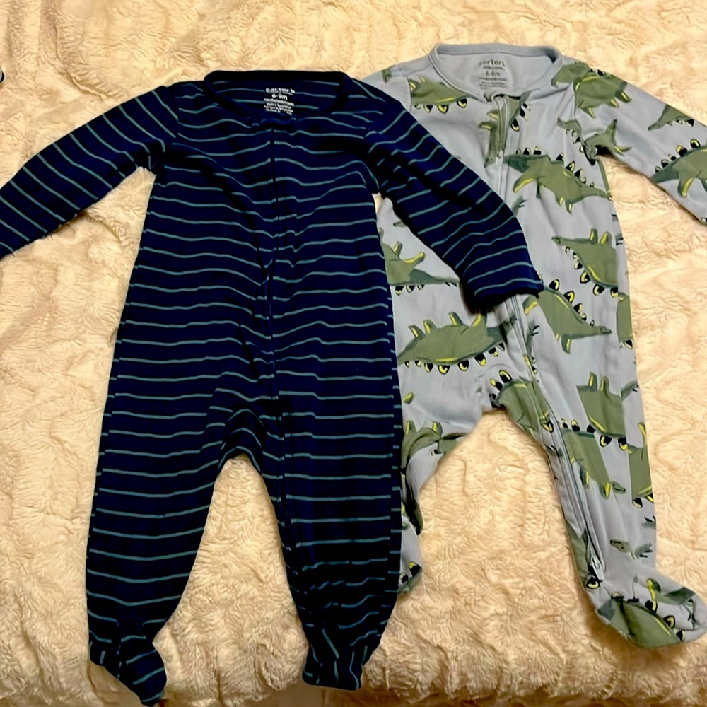 CARTERS 6-9 Month Lot of 2 Zip up Footed Pajamas